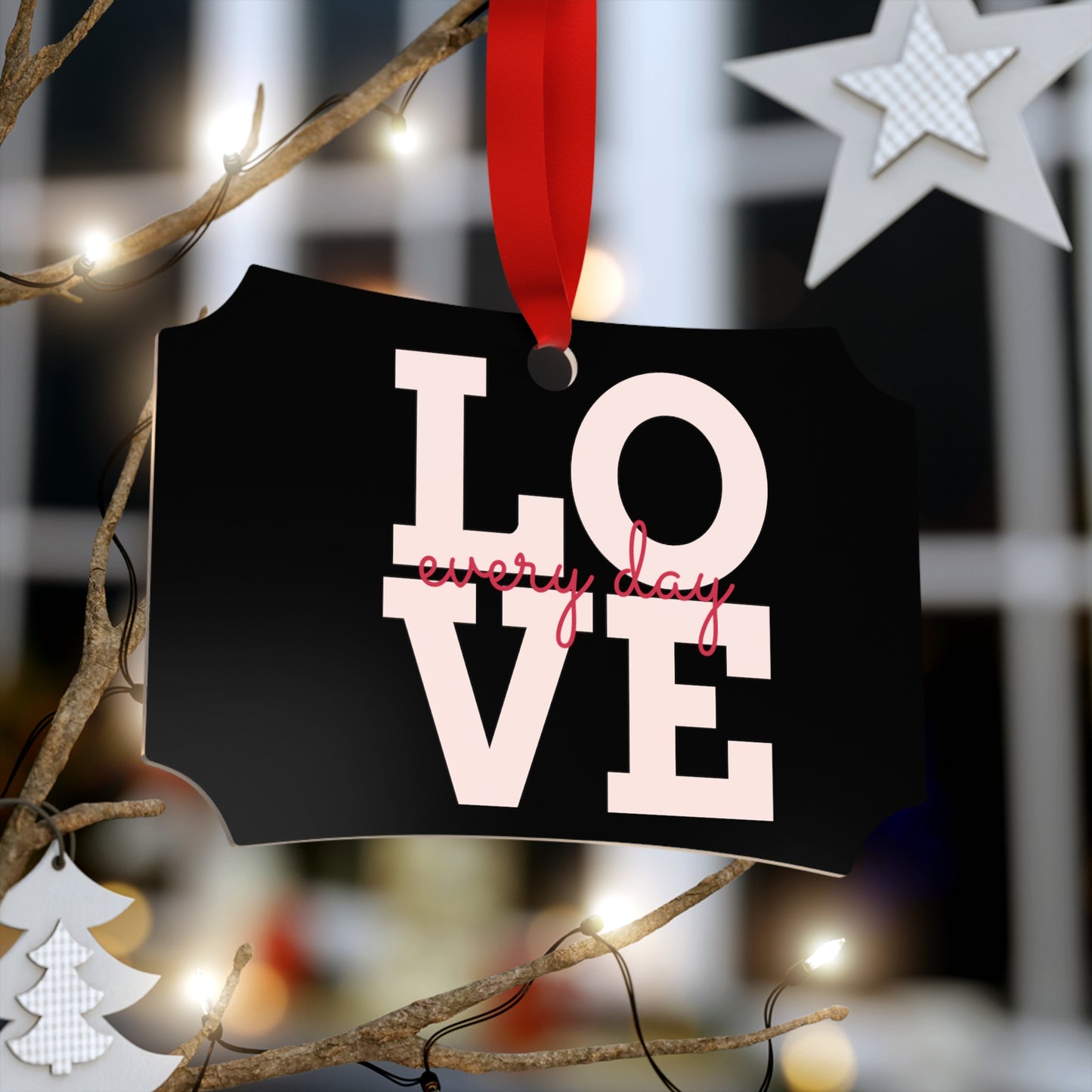 Love Everday-Metallic Ornaments (Round, Berlin)